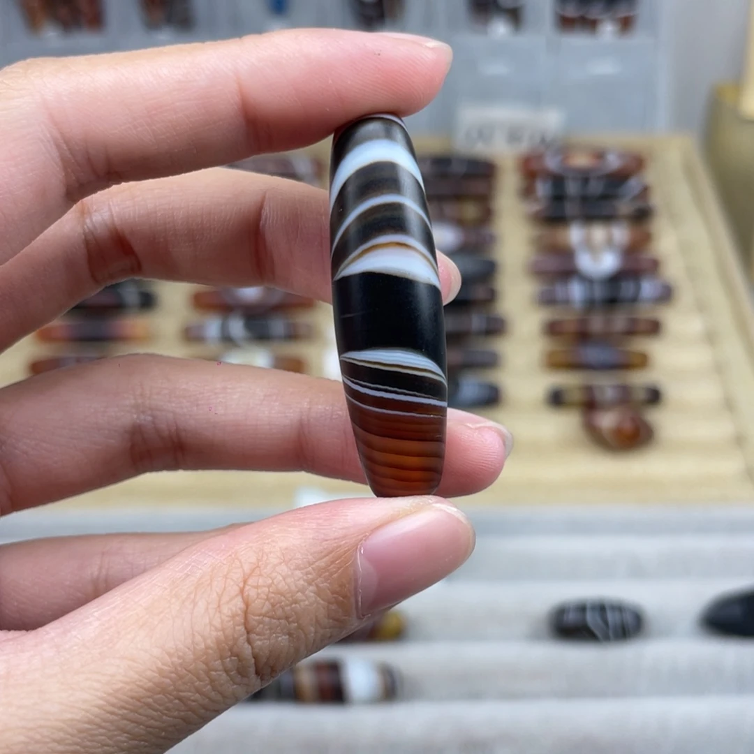 布***衣玛瑙/玉髓合金颈饰