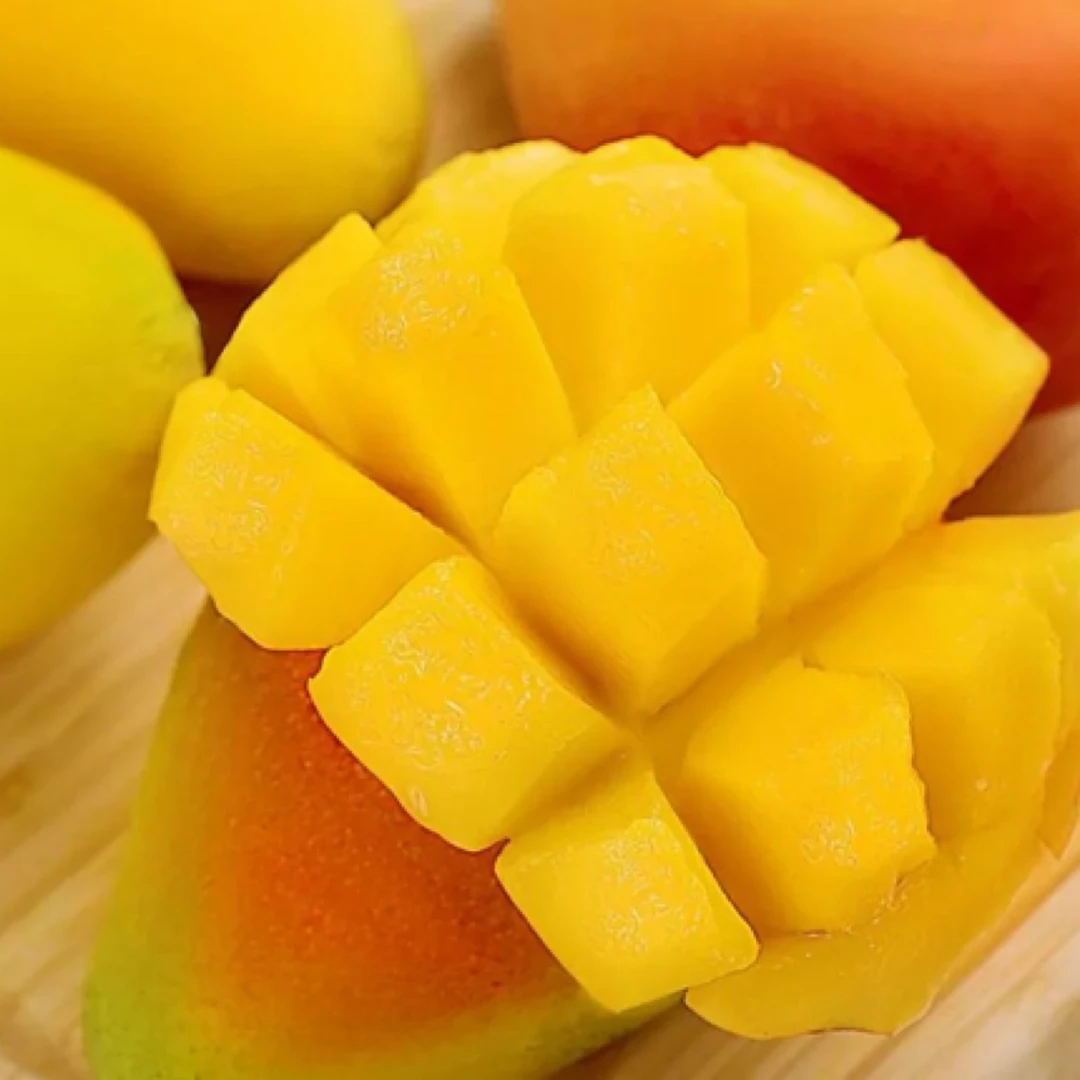 24.8一箱彩芒3斤左右