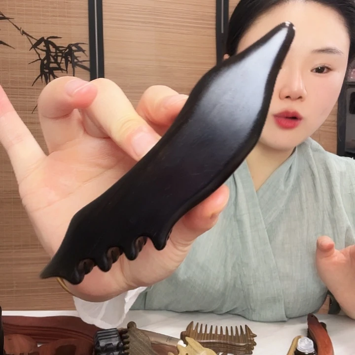 紫光檀小海豚微瑕啊