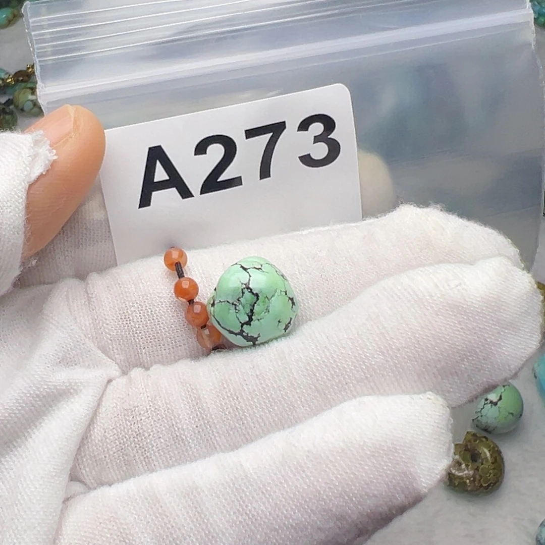 S***，南红玛瑙未镶嵌珠宝奇石