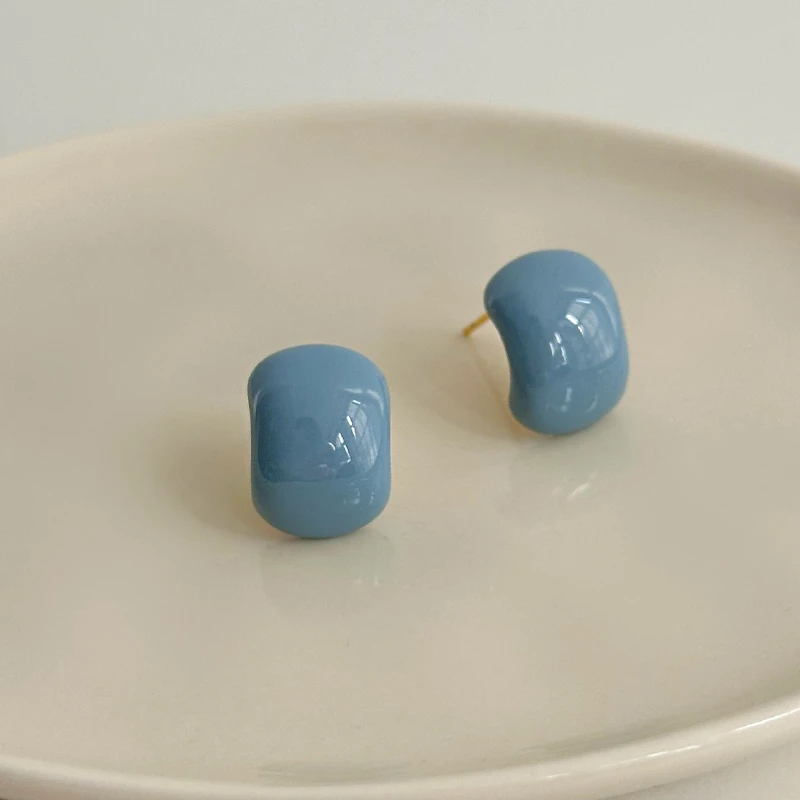 合金耳饰 简约小奶蓝耳环清新多巴胺耳钉高级感温柔气质耳饰设计