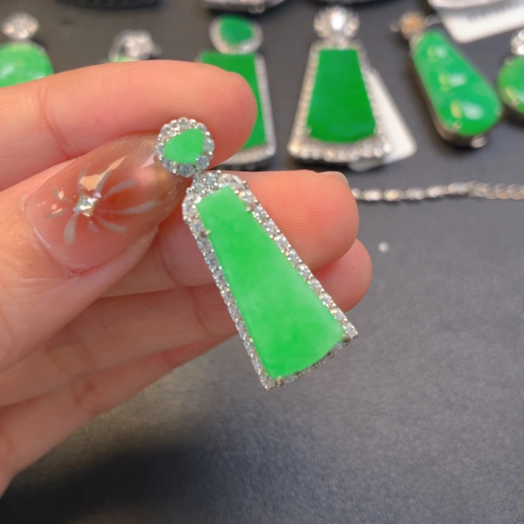 翡翠银S925镶嵌颈饰