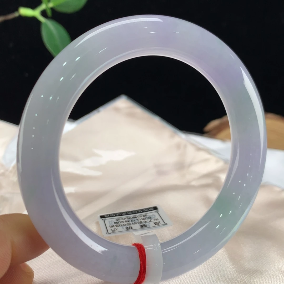 翡翠手镯未镶嵌111–0137