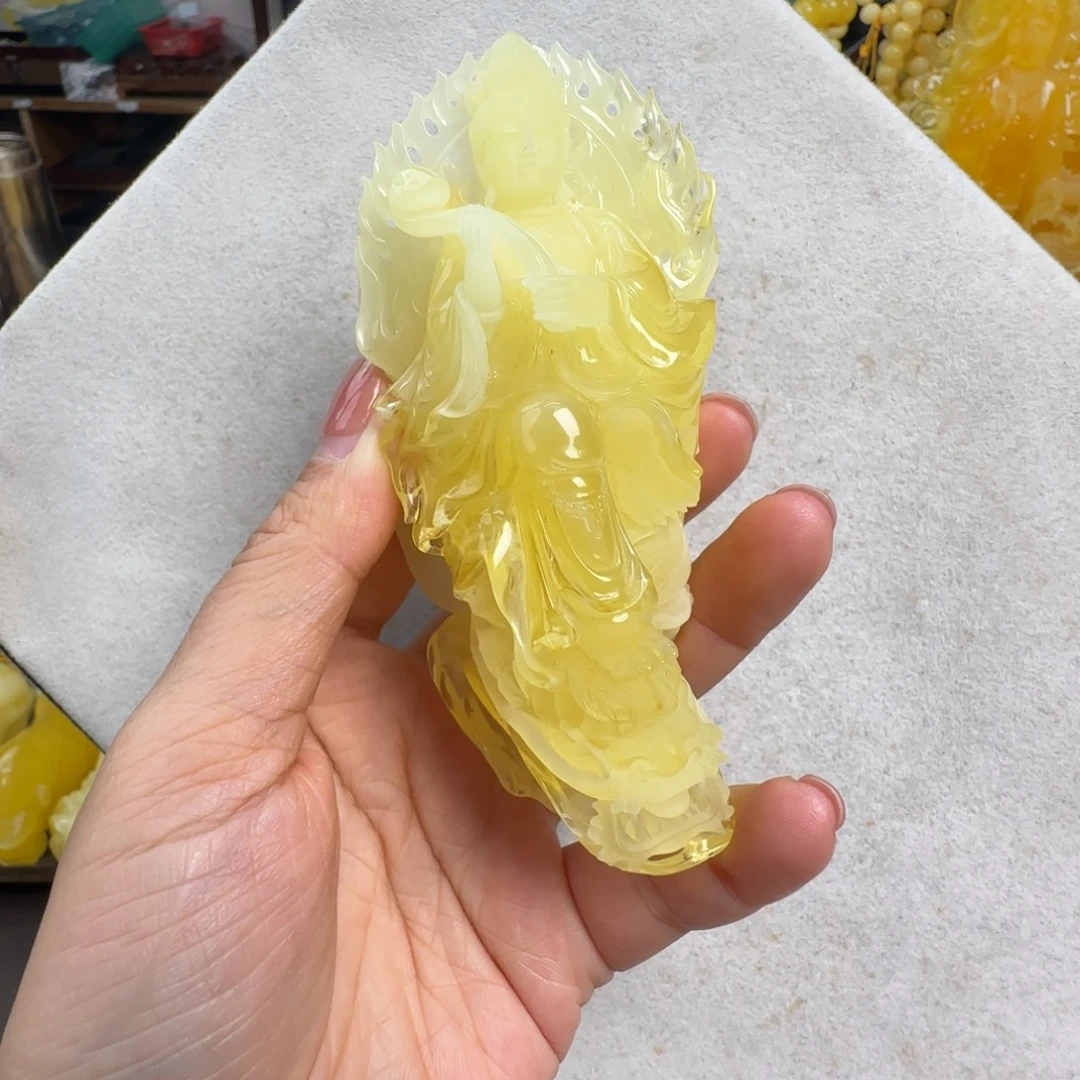 蜜蜡未镶嵌珠宝奇石