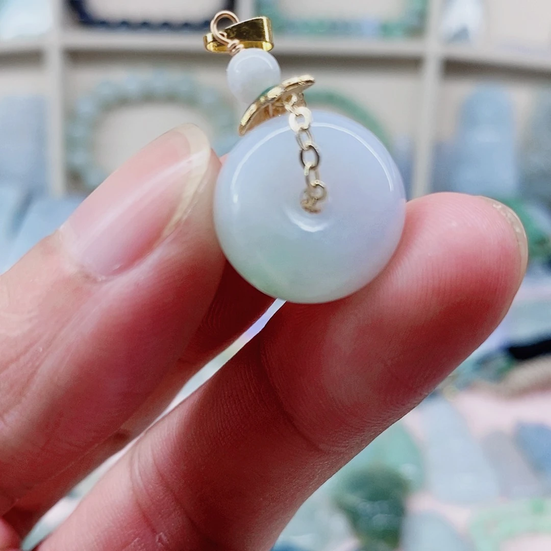 吊坠(不含链)未镶嵌翡翠天然