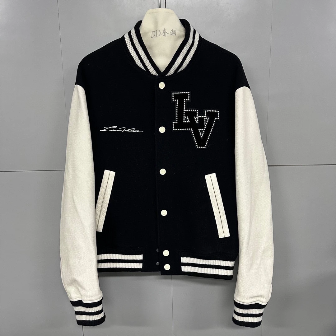 全新未使用 LV 珍珠刺绣字母棒球服外套 56码 D14127