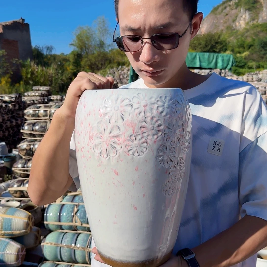 紫砂花盆口16高33（一个粉雏菊