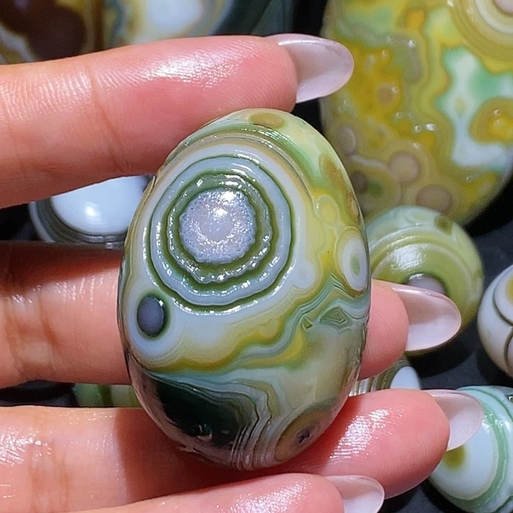 玛瑙/玉髓未镶嵌珠宝奇石113