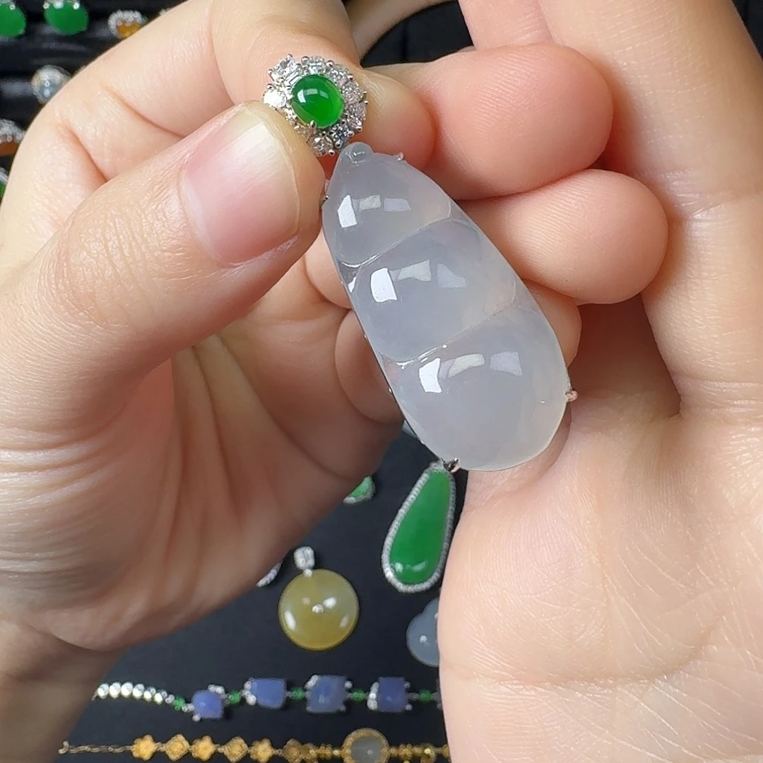 翡翠18K金镶嵌手链翡翠18k镶嵌豆子