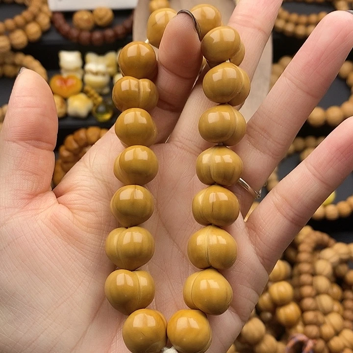 返油款柯基臀屁桃