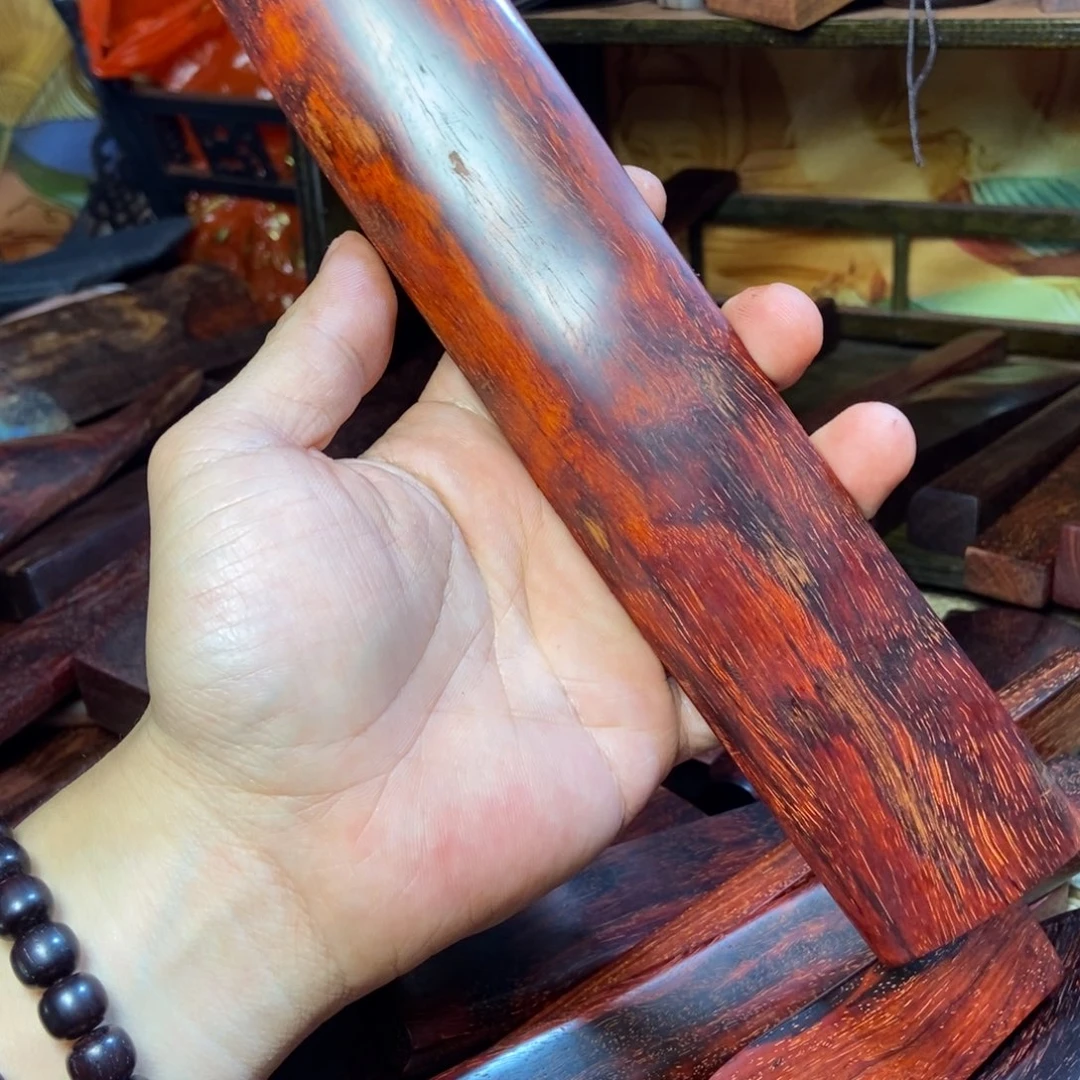 紫檀木类端景台小规格珠子料