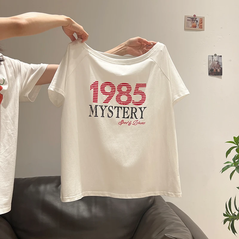 白色辣妹复古百搭一字肩露肩斜领t恤女夏季字母印花短袖上衣