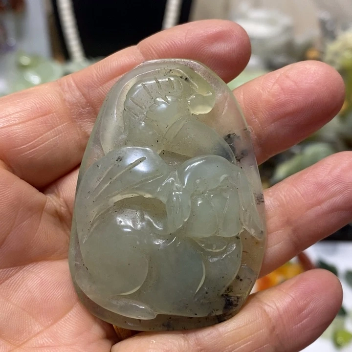 蛇纹石玉未镶嵌挂坠