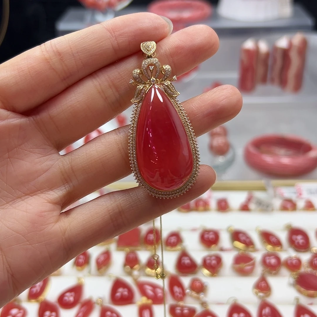 菱锰矿（红纹石）18K金镶嵌吊坠(不含链)