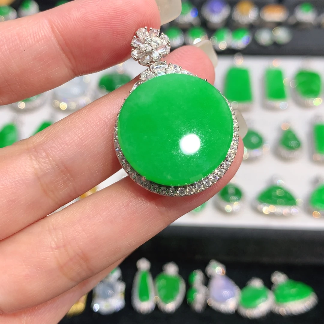 花****翡翠18K金镶嵌颈饰订金