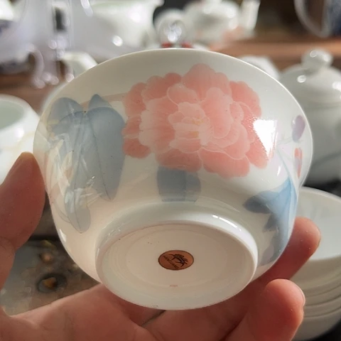 陶瓷手绘大球泥杯一个