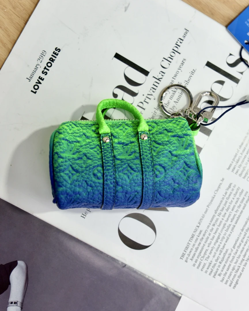 99新 LouisVuitton/路易威登 (7753）LV致敬Virgil系列Keepall挂件