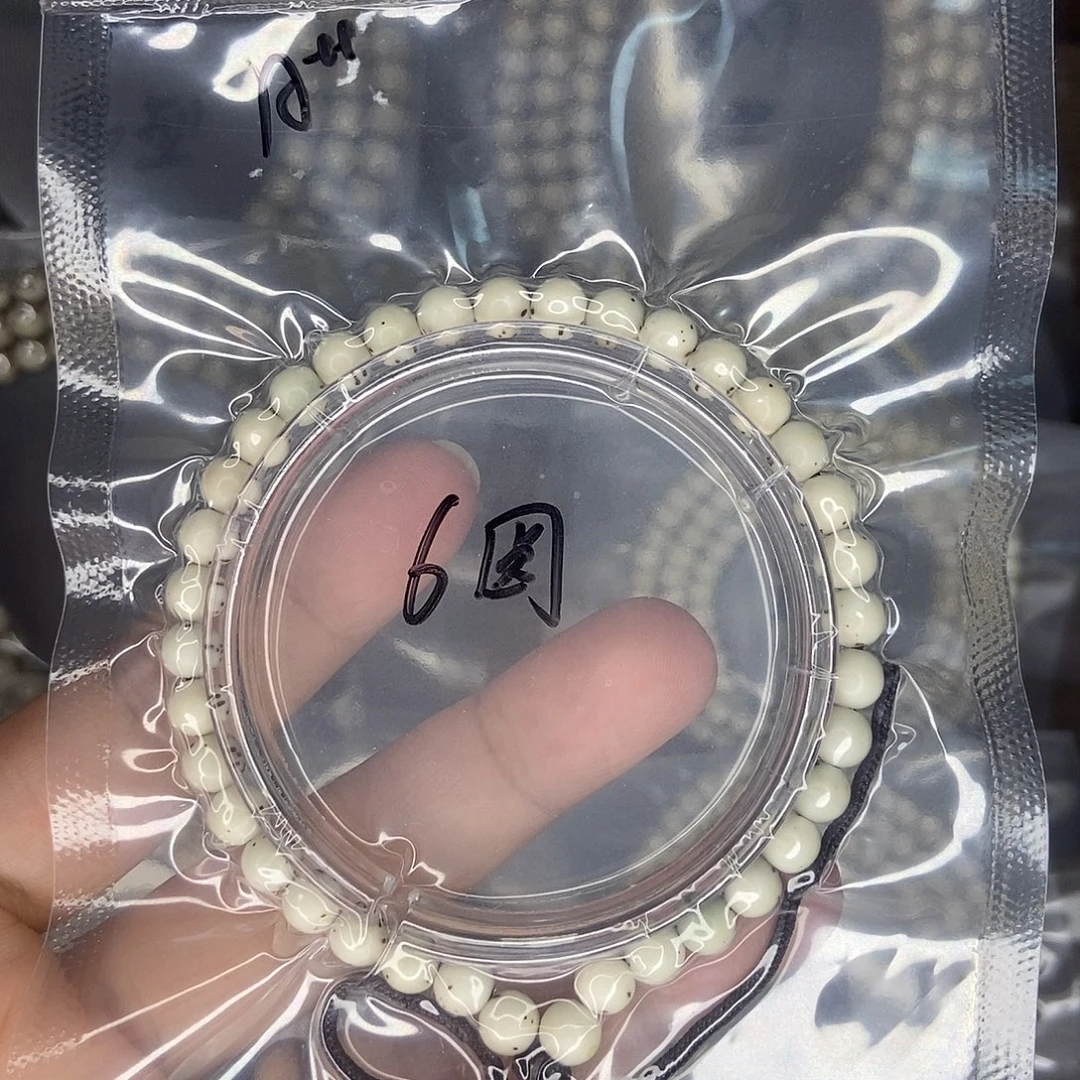 梦***歌手串星月菩提星月