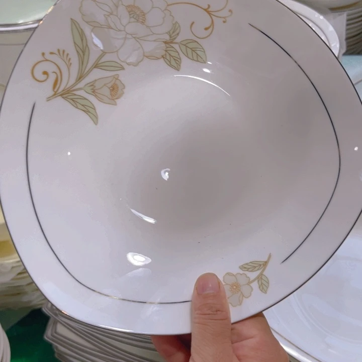 瓷片八寸三角深盘两个微瑕