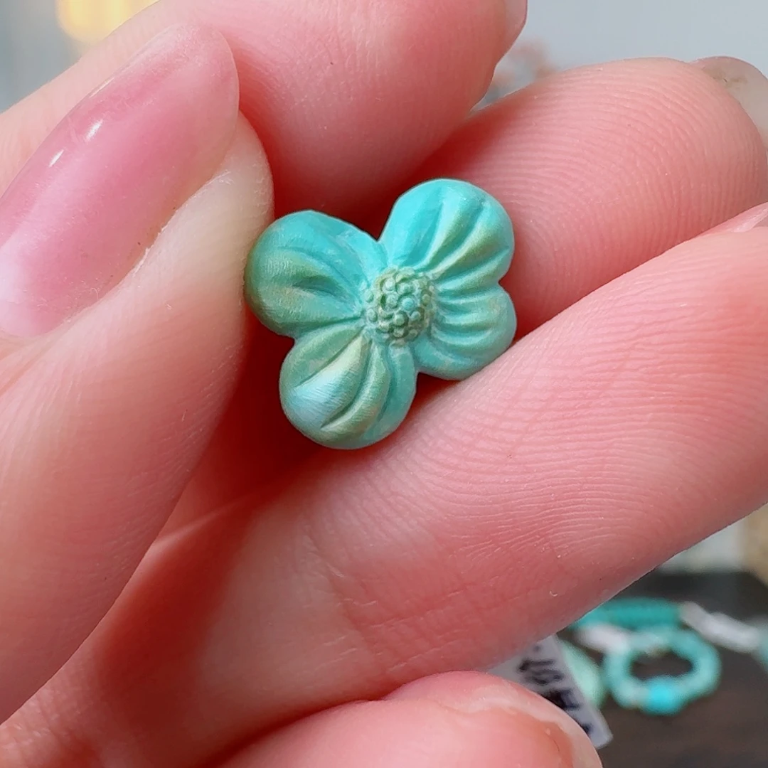 未镶嵌绿松石珠宝奇石