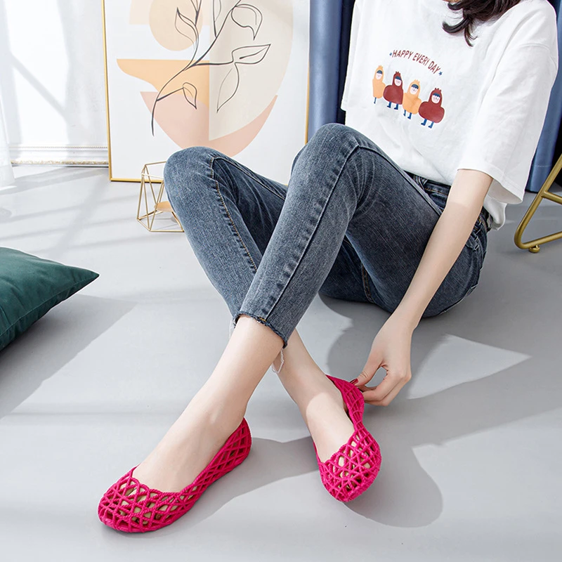 塑料凉鞋女新款夏外穿护士软底妈妈鞋镂空防滑包头