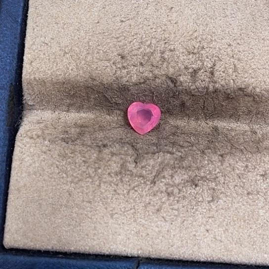 定制蓝宝石裸石未镶嵌1.09克拉