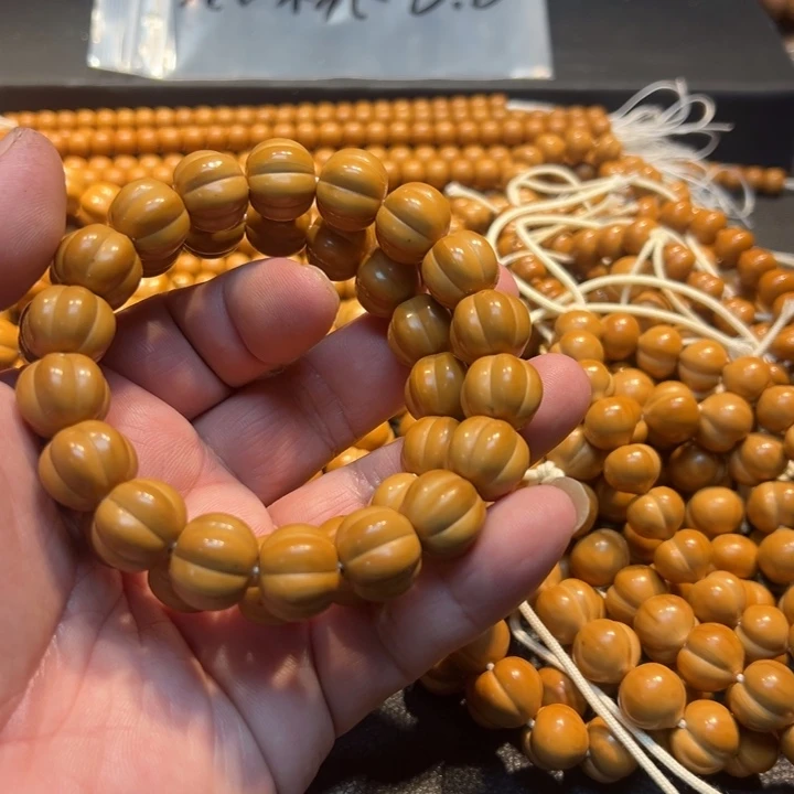 猴头核桃吊坠二等泡芙南瓜手串