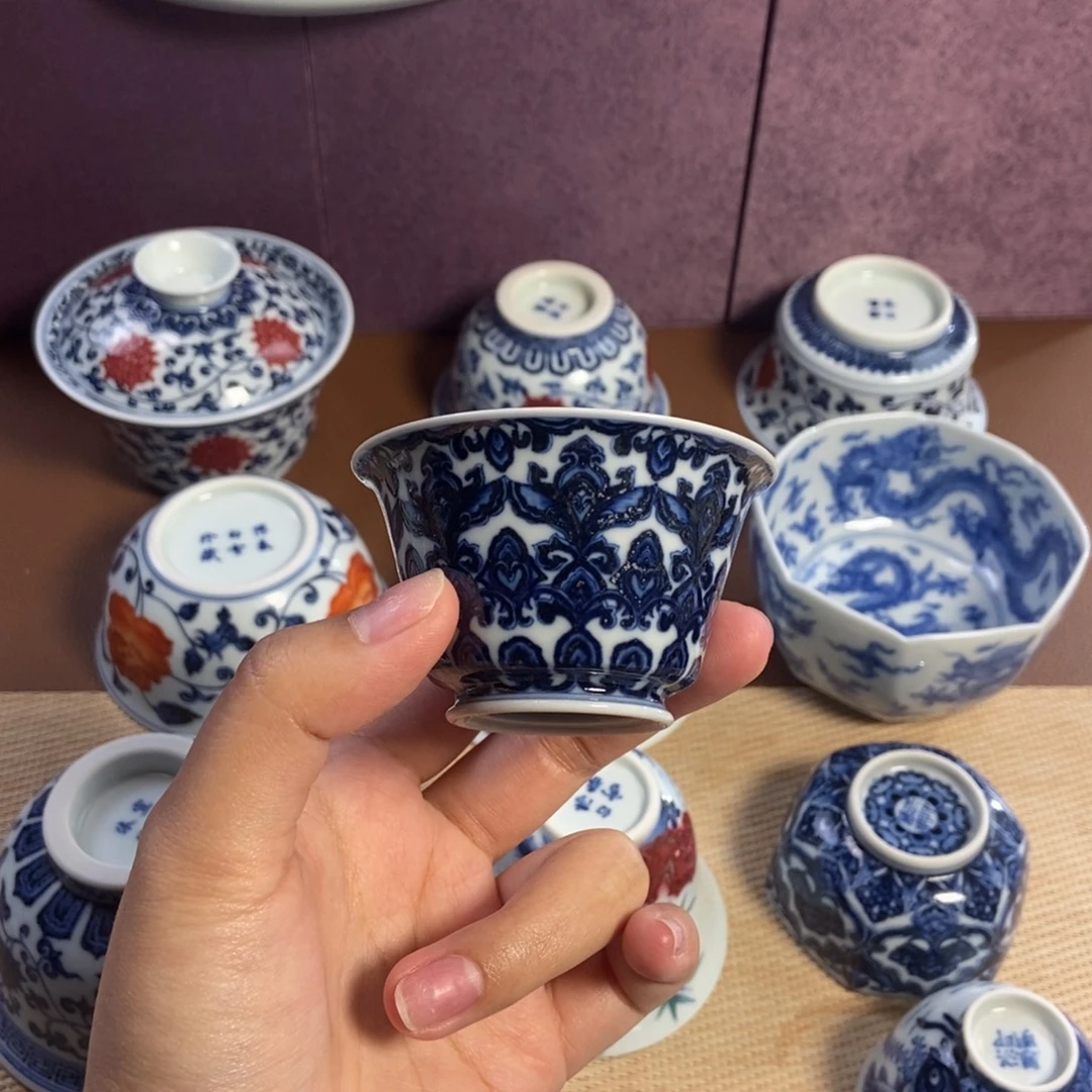 洪印慕名青花宝相马蹄杯