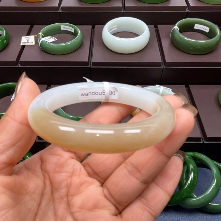 和田玉未镶嵌手镯54.55