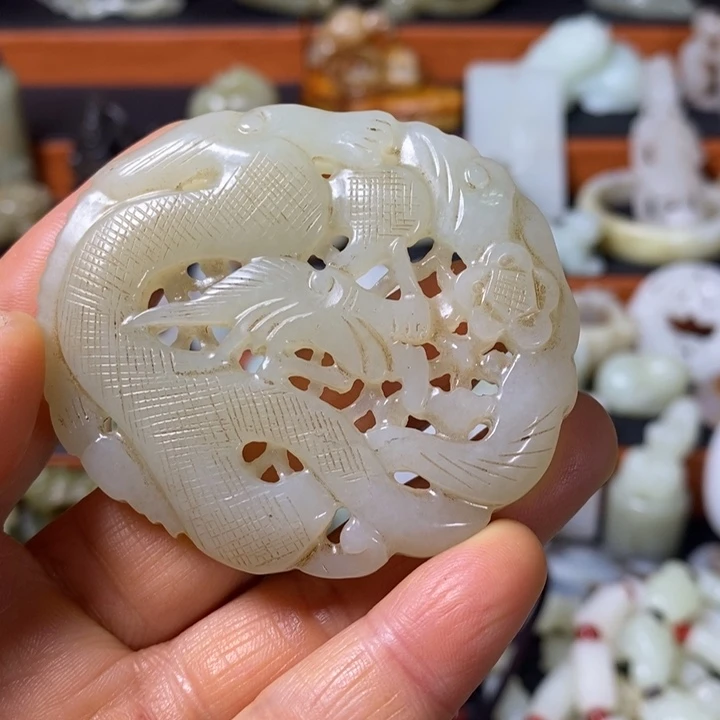 宁***风和田玉（青玉）未镶嵌颈饰