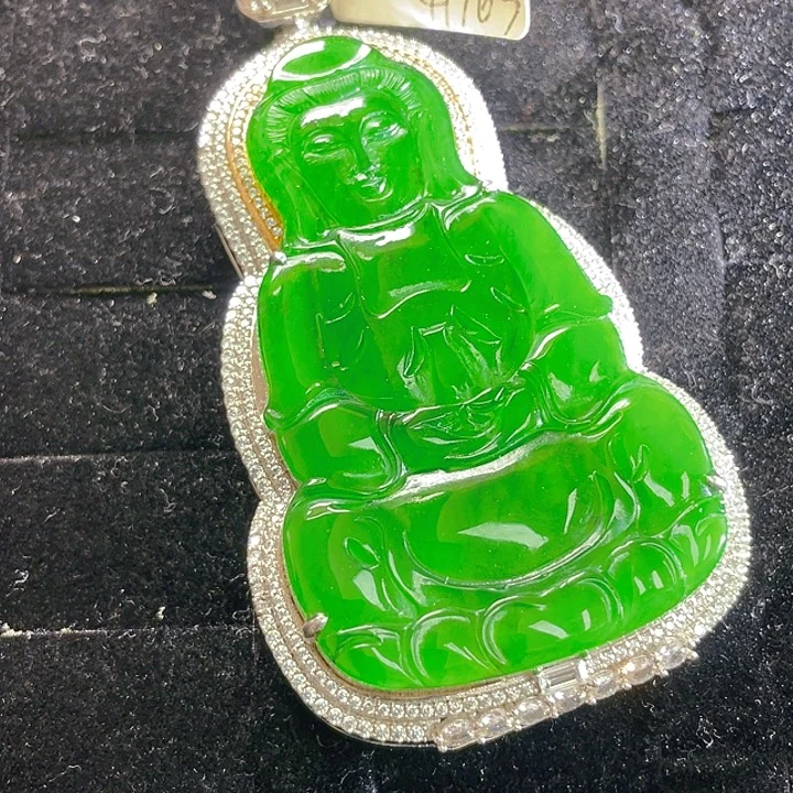 翡翠未镶嵌颈饰40