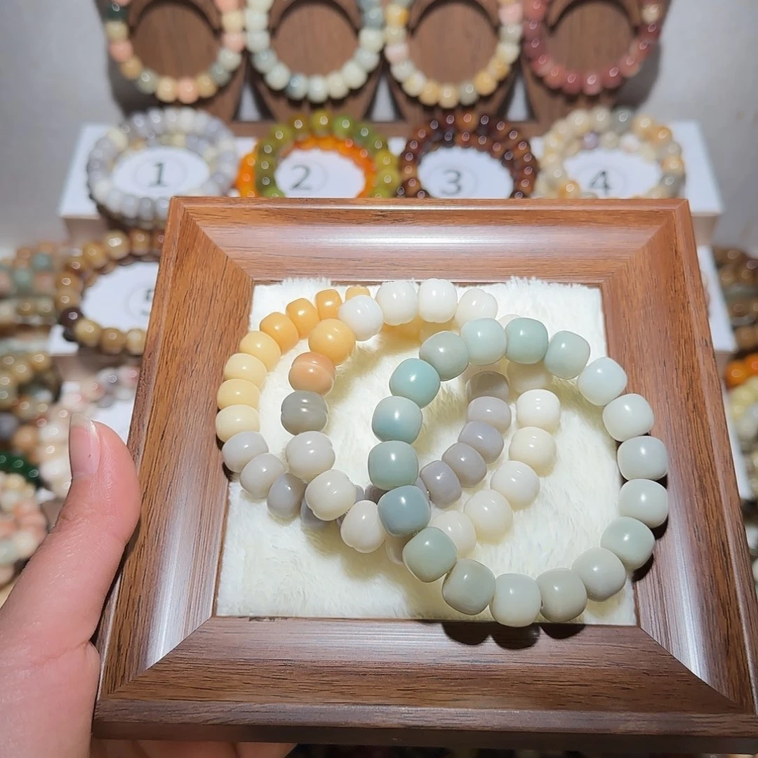 b***）菩提根/象牙果手串