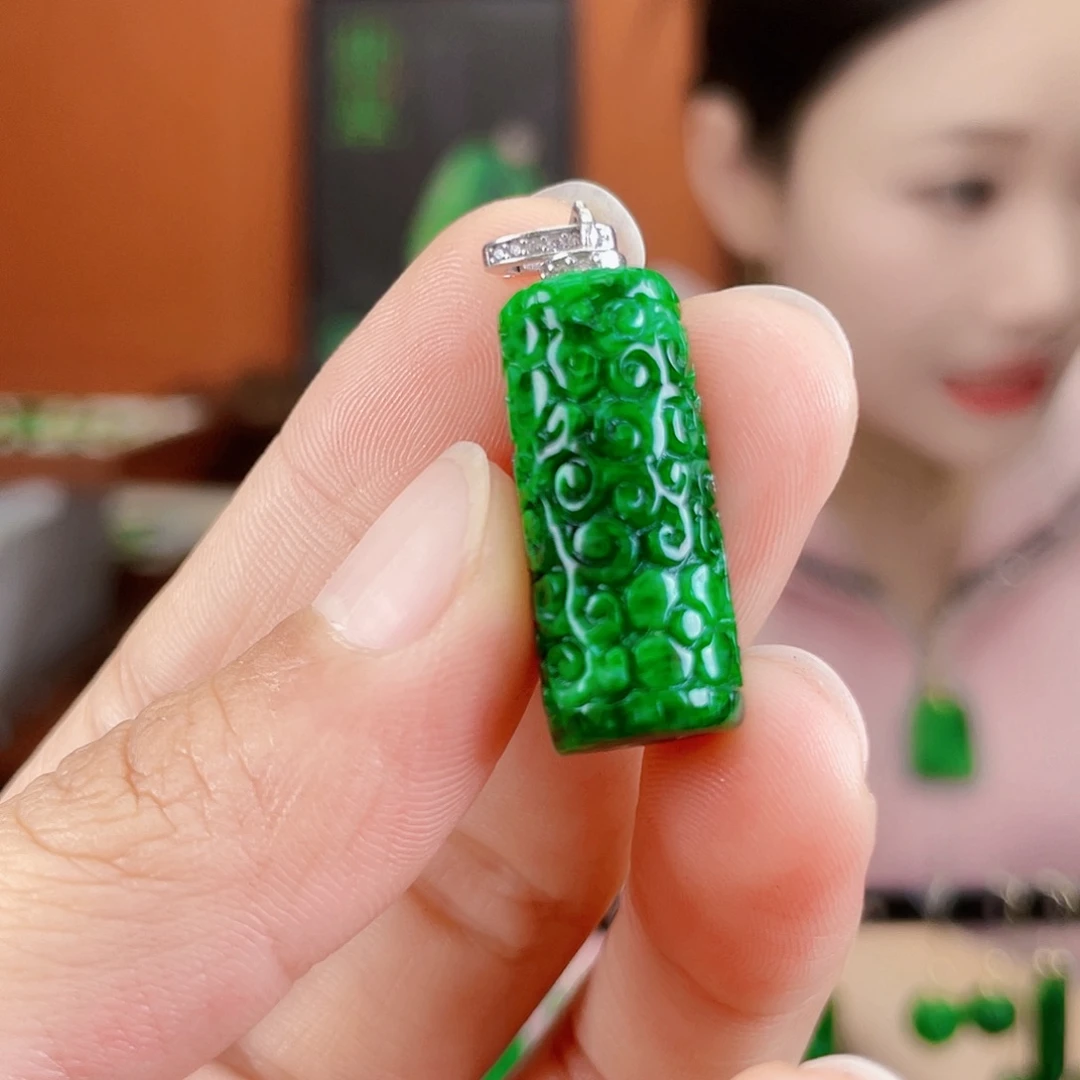 翡翠未镶嵌耳饰饰品