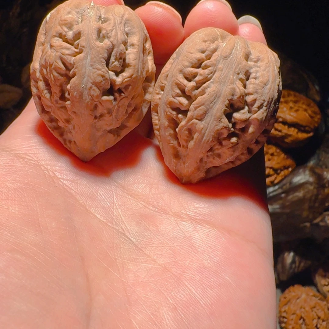 文玩核桃吊坠好玩意儿