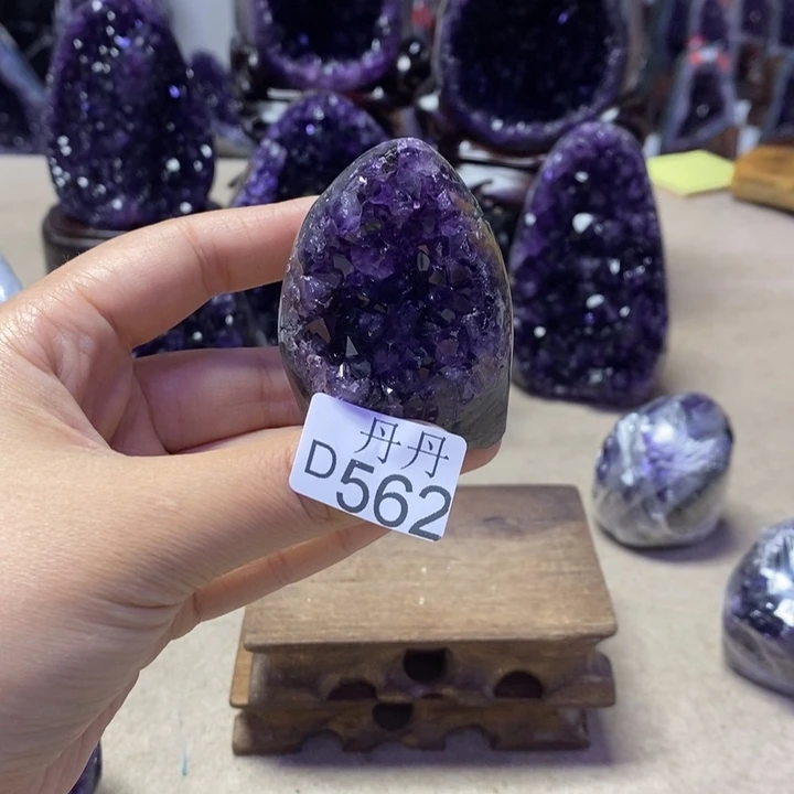 未镶嵌水晶大型摆件（非配饰）