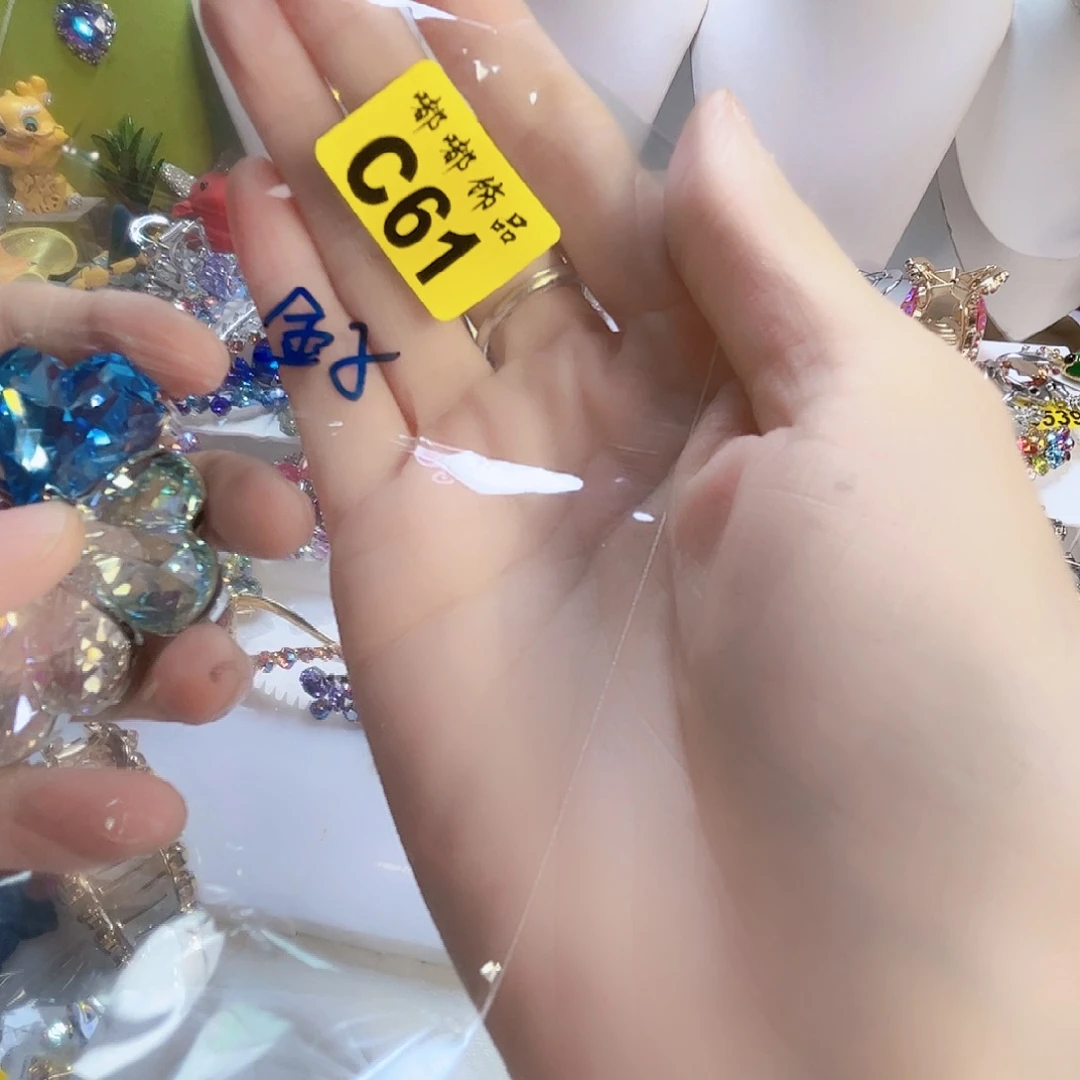 皮质铁合金施华胸针