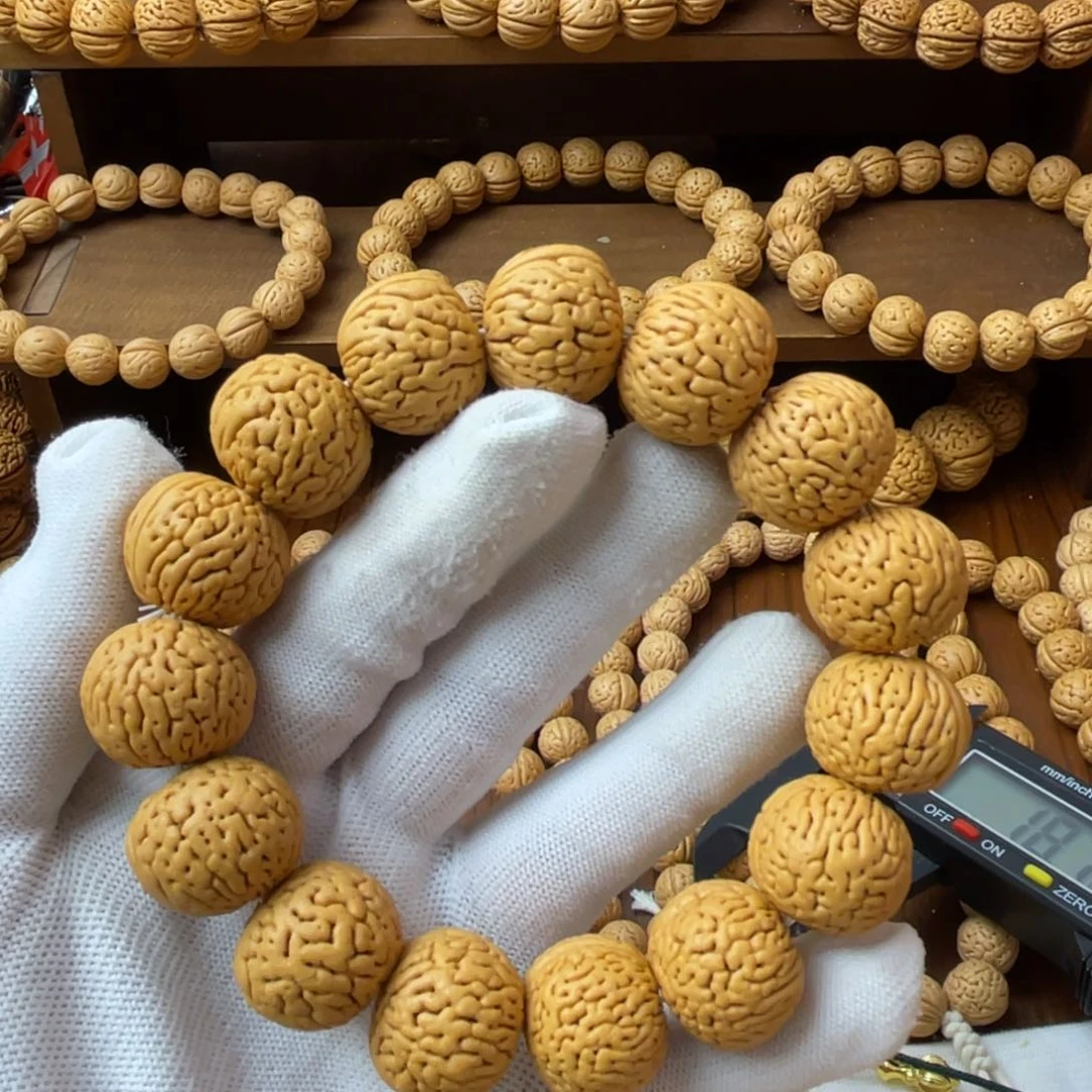 吊坠桃核矮桩白月光