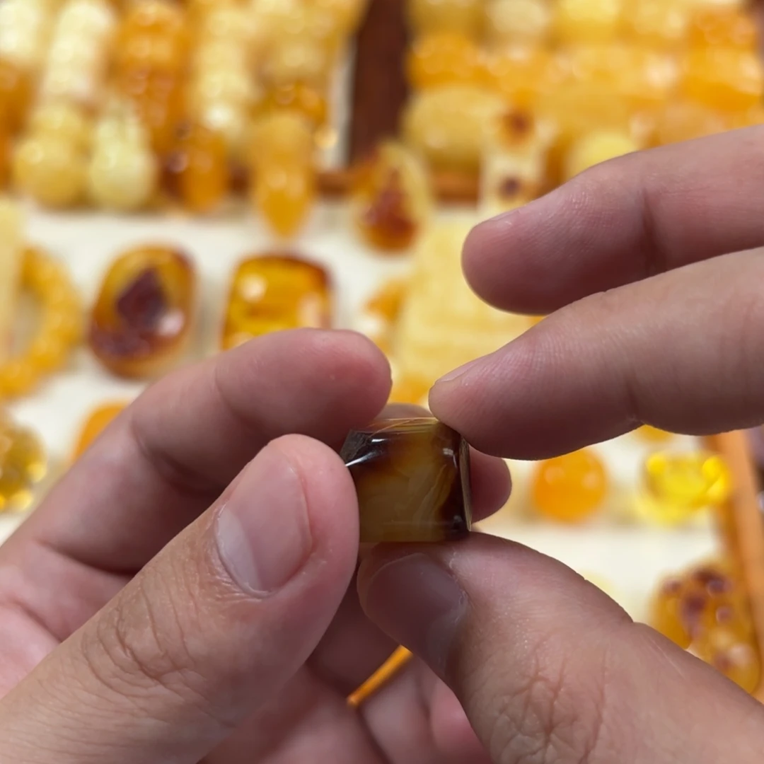 裸石蜜蜡未镶嵌小方块