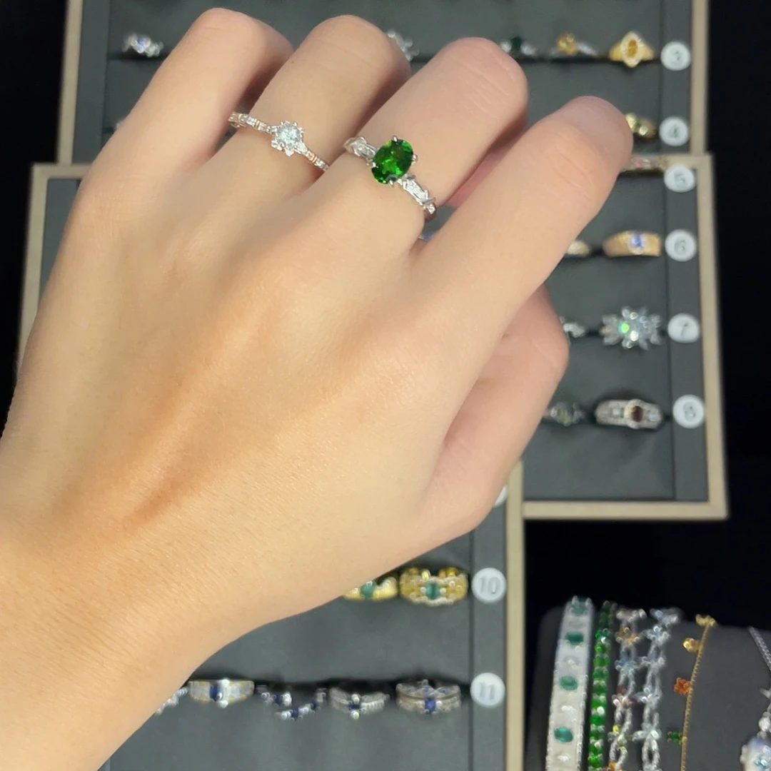 豆***爷透辉石银S925镶嵌戒指拍四份