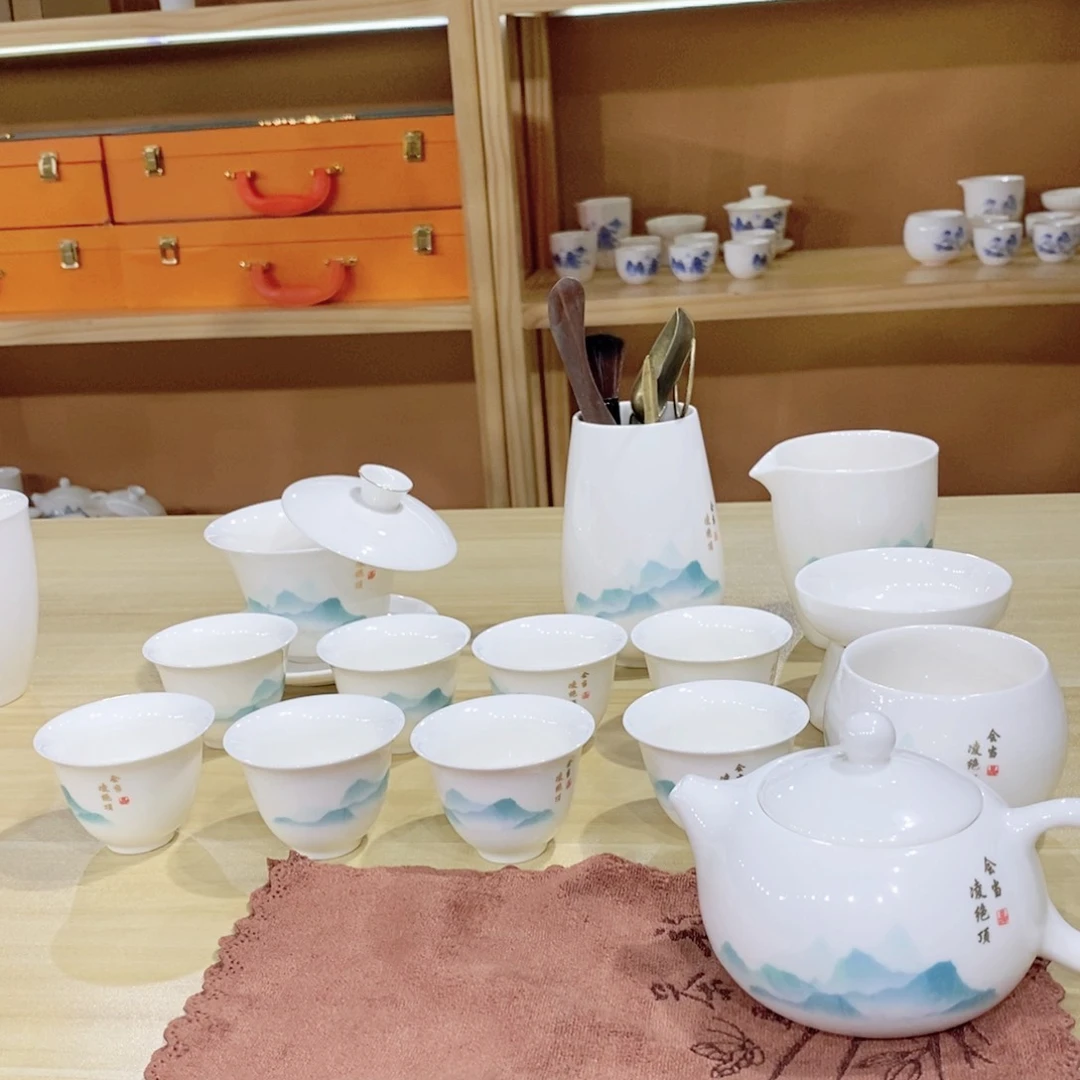 瓷片会当凌绝顶羊脂玉套装