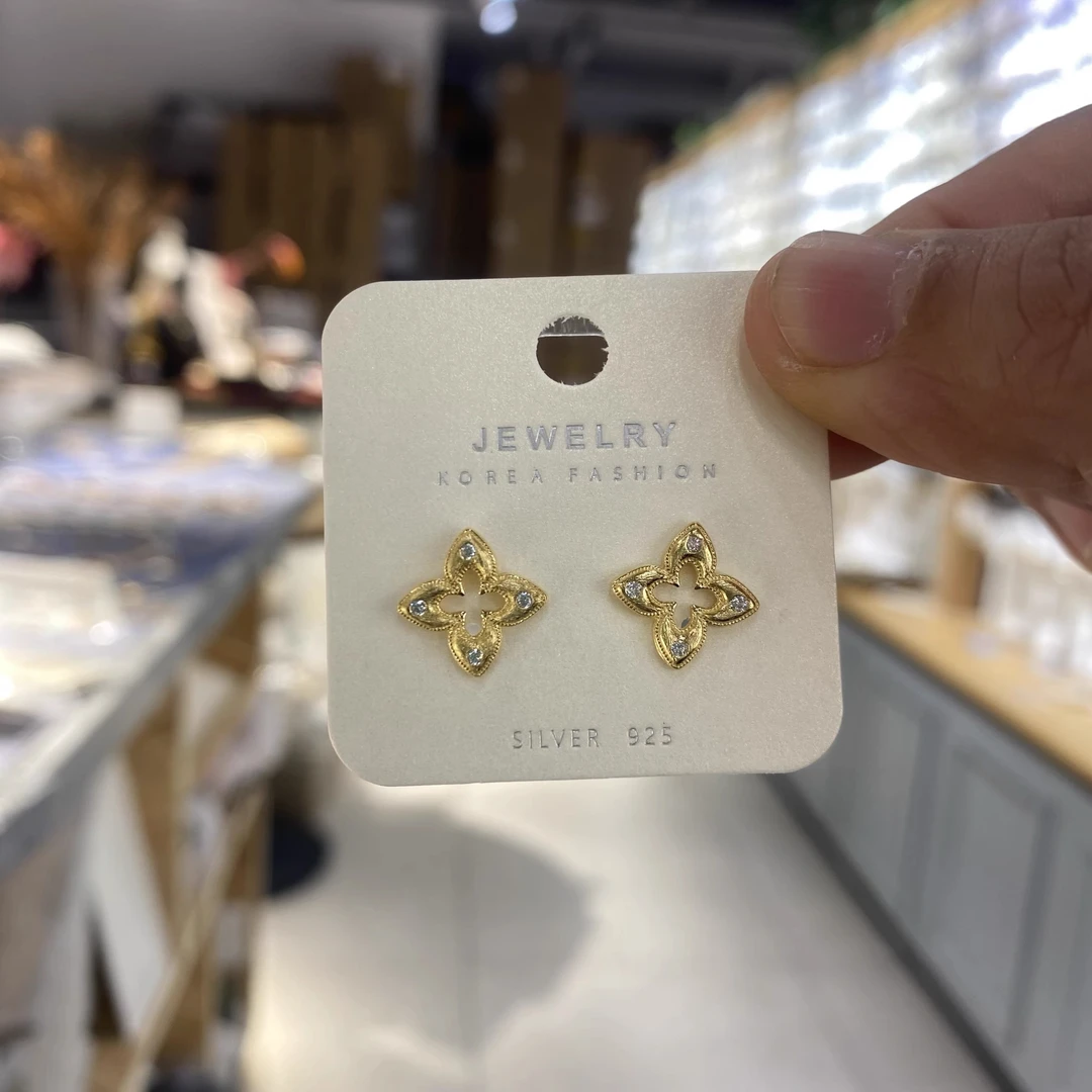 925银耳饰 0650 琪娅拉品牌新款s925纯银四叶草耳钉养耳耳环