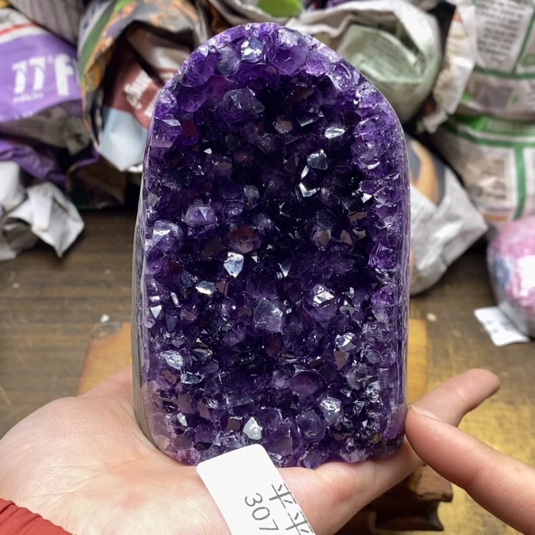 紫晶乌拉圭未镶嵌