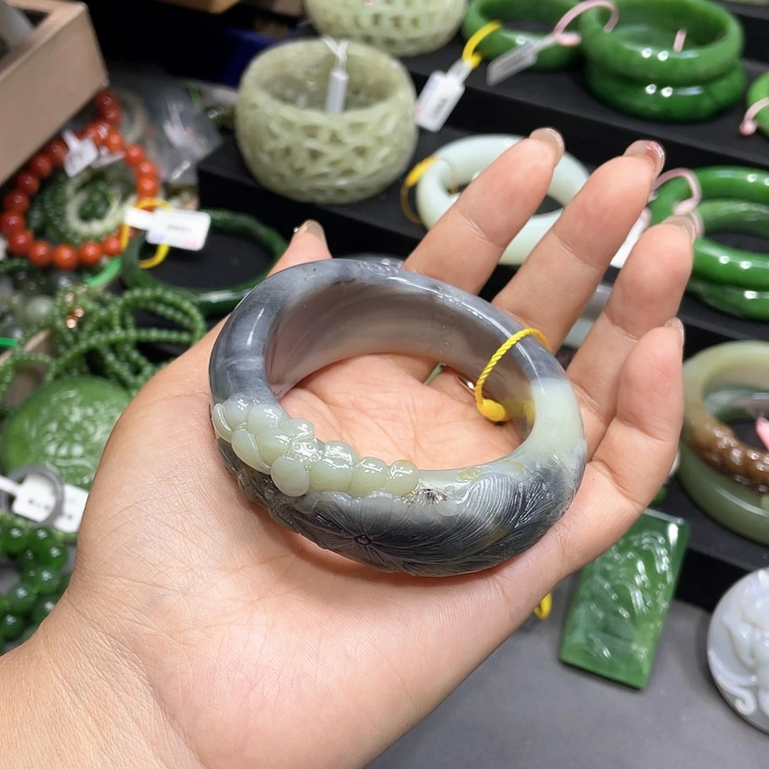 和田玉手镯55圈口37未镶嵌