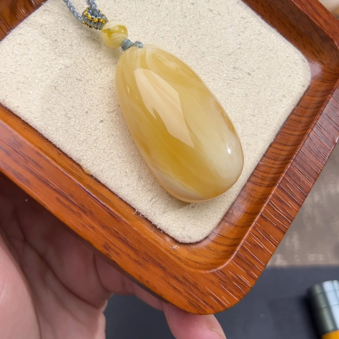 琥珀珠宝奇石未镶嵌琥珀珠宝奇石未镶嵌106