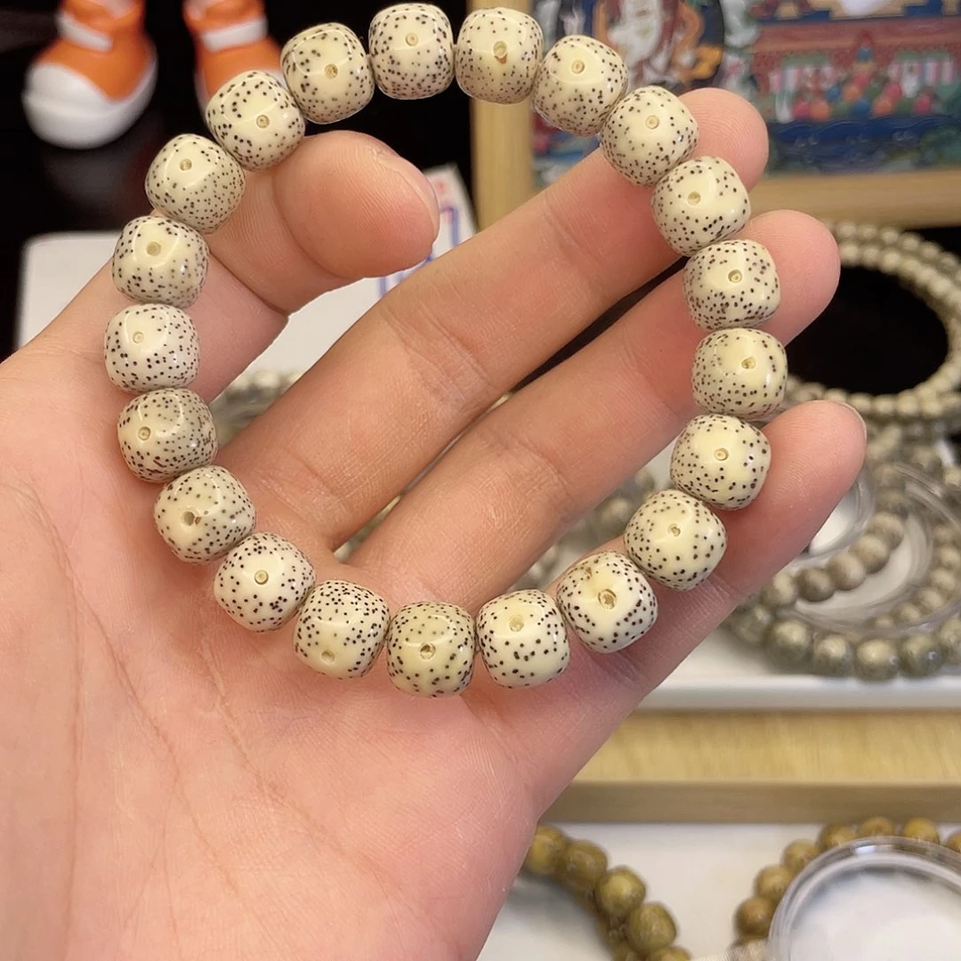 吊坠星月菩提8505