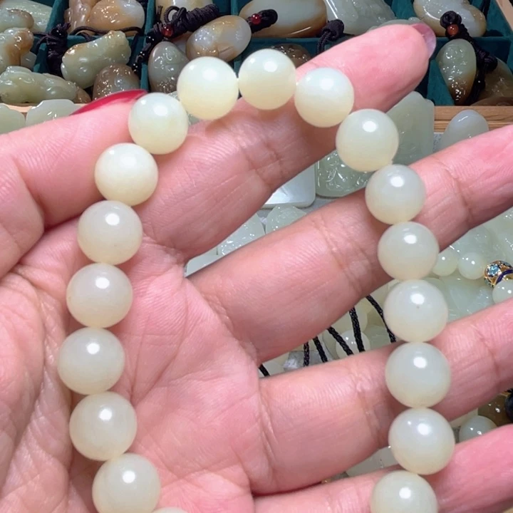 未镶嵌和田玉（糖玉）珠宝半成品