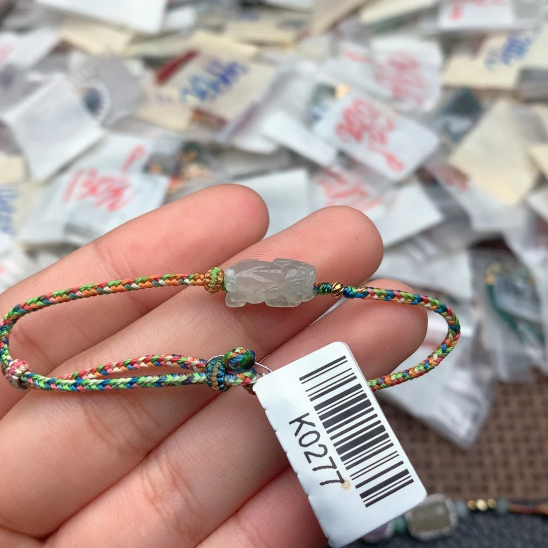 翡翠18K金镶嵌挂件一