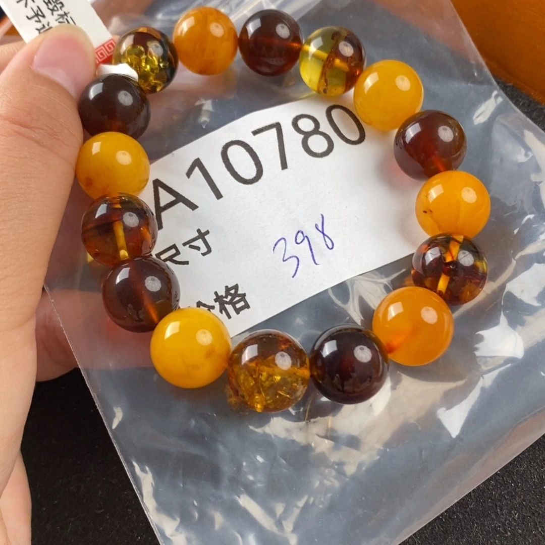 蜜蜡未镶嵌珠宝奇石