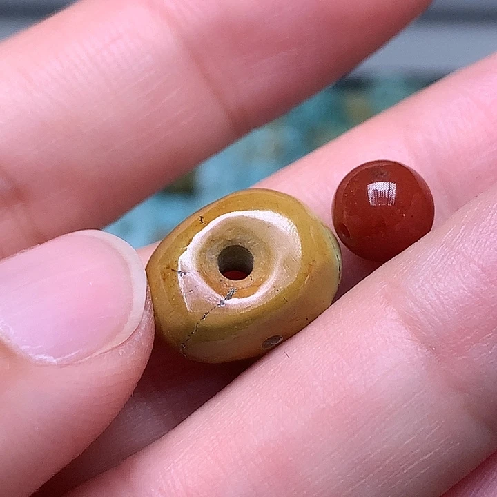 南红玛瑙未镶嵌珠宝奇石