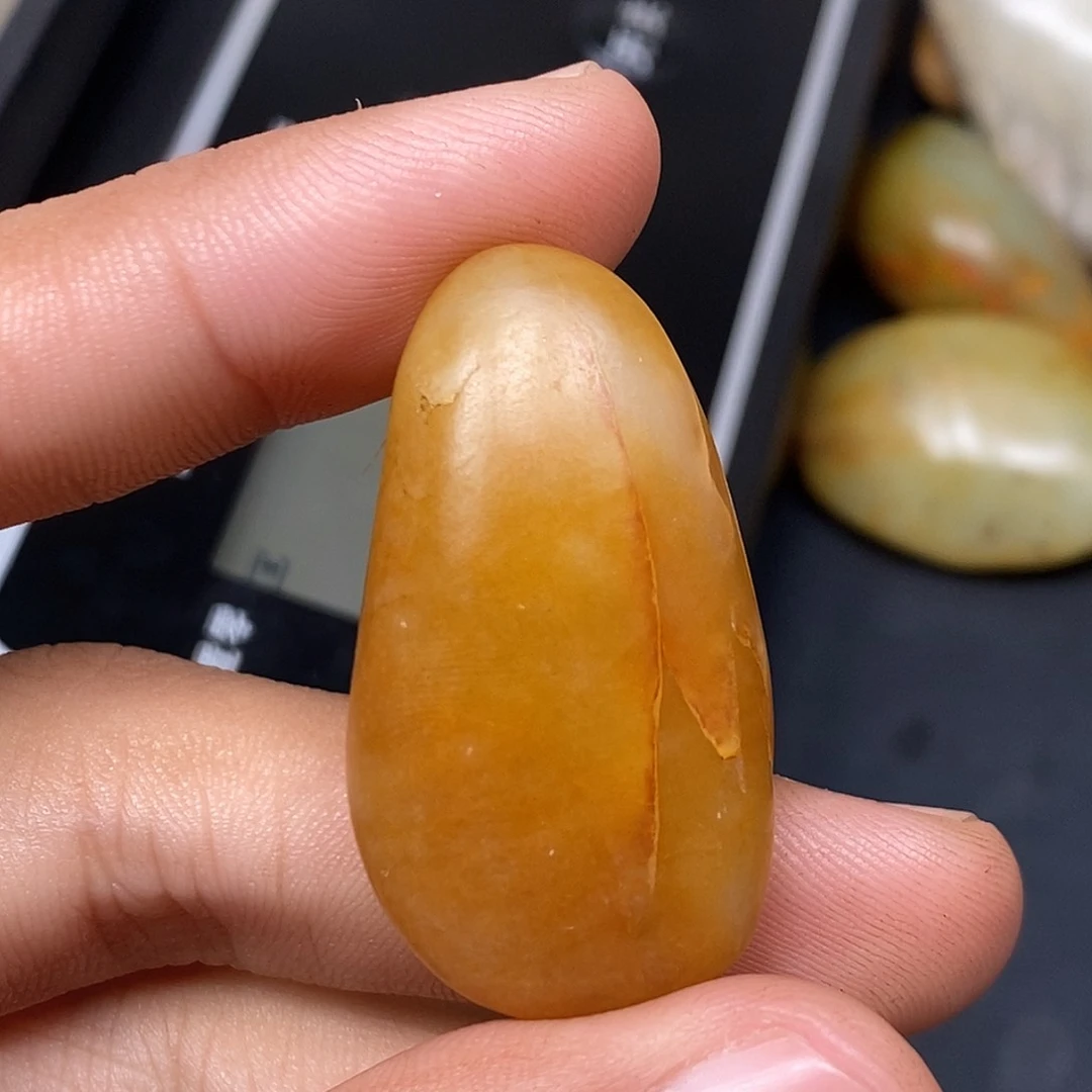 和田玉（糖玉）未镶嵌挂件